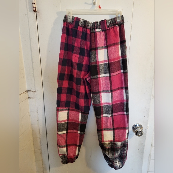 Hot Topic Pink and Black Checkered Plaid Joggers - Picture 3 of 3